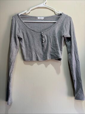 Lydia Made in Korea Grey Ribbed Long-Sleeve Cropped Henley Top